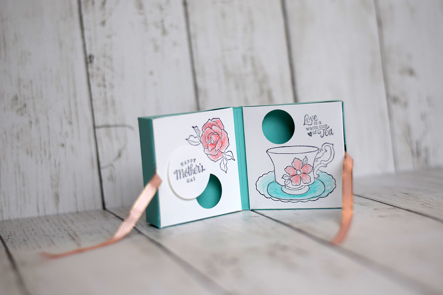 boîte cadeau DIY réalisée en papier