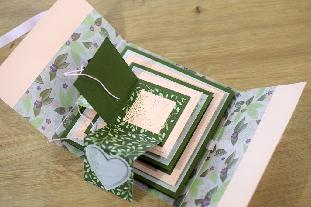 mini album pyramide printanier 8
