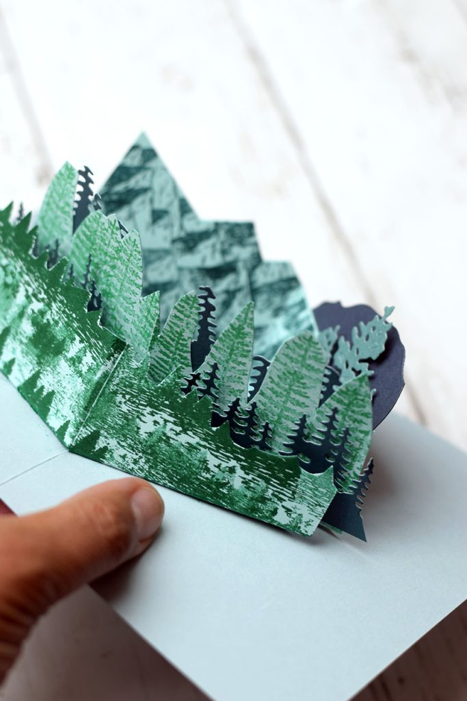 Carte popup pli en V ouverte