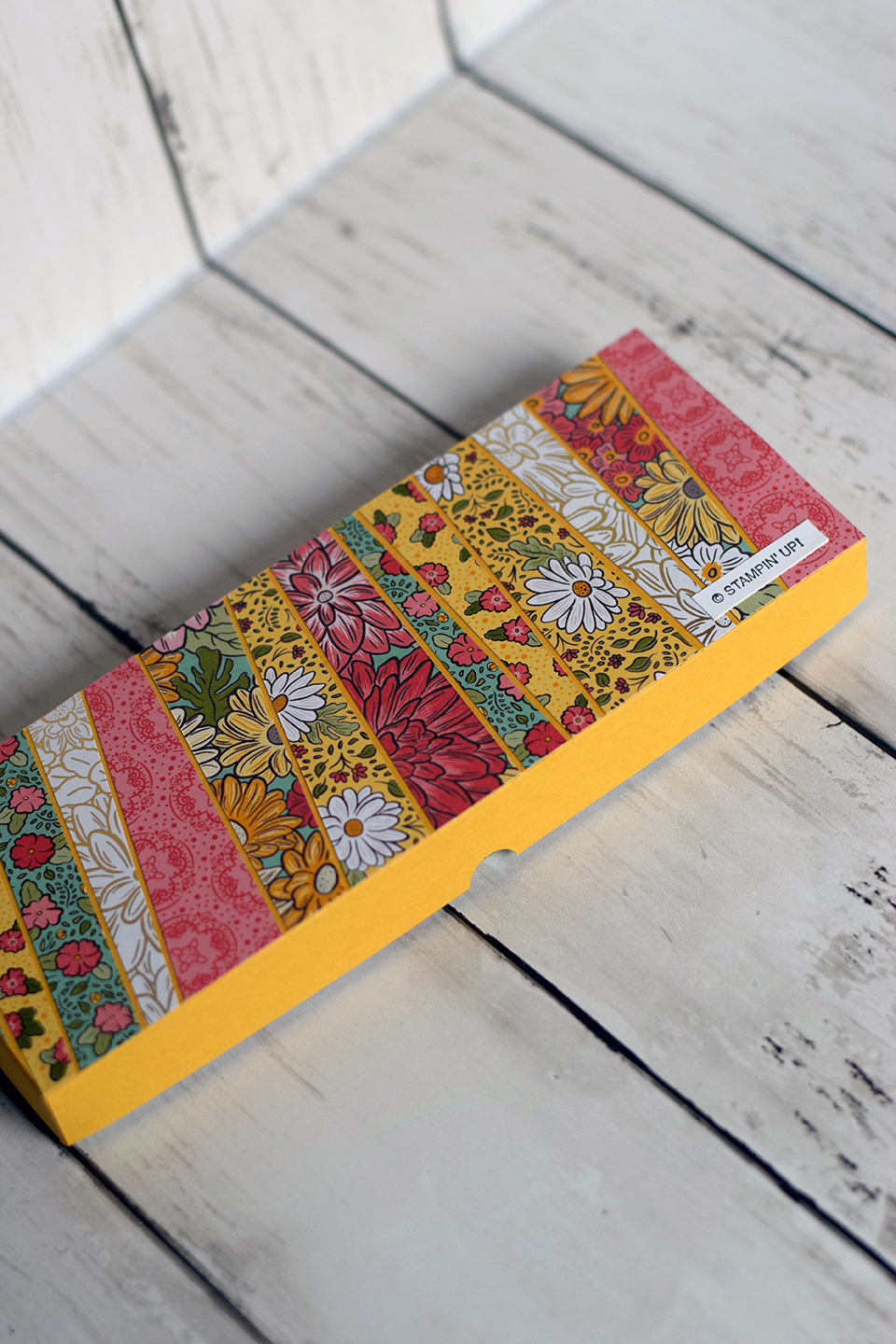 Rangement créatif pour matériel de scrapbooking