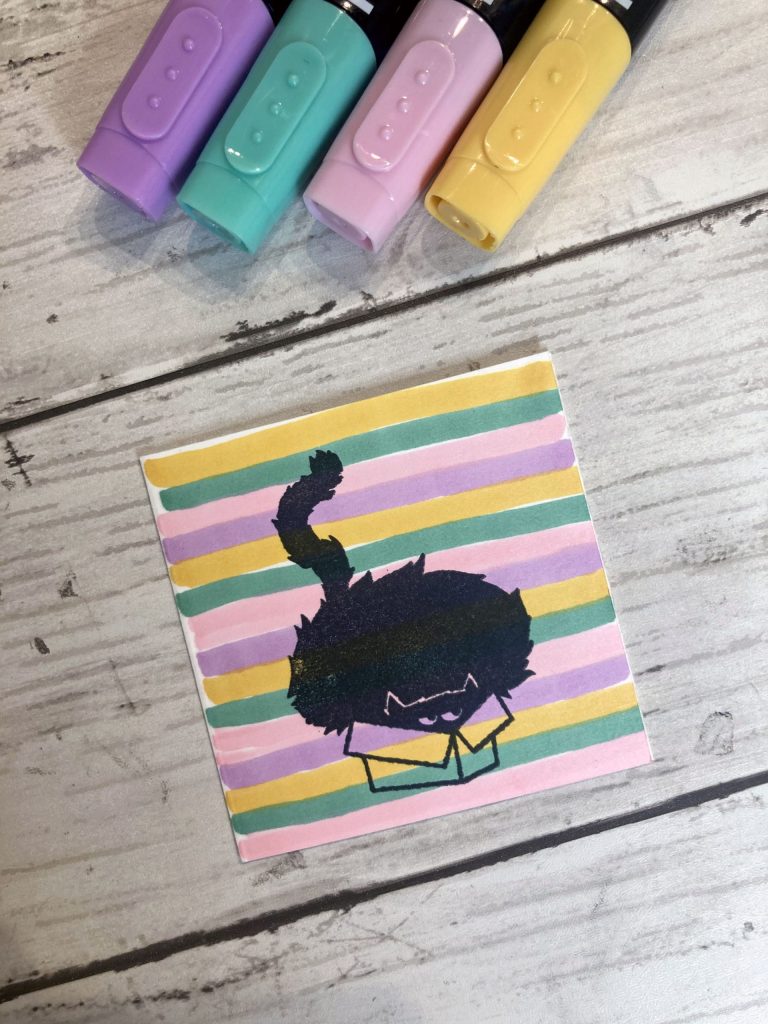 chat ligne colorée 1