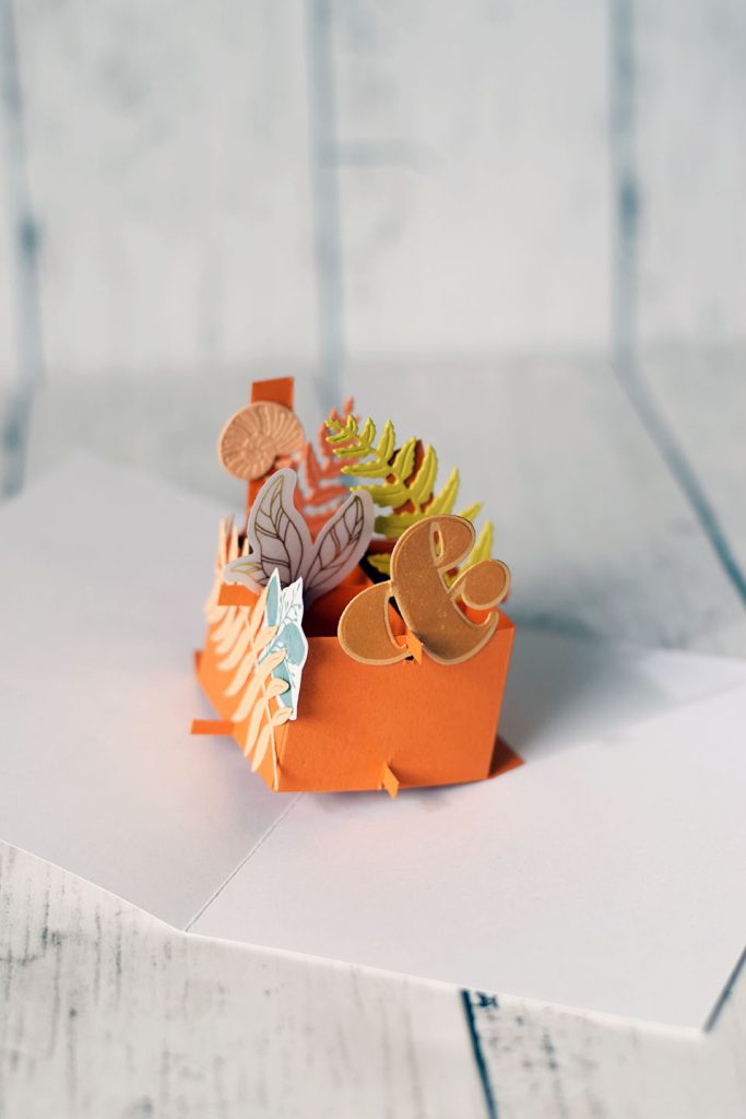 carte popup grille 3D orange fleurs et végétaux - anniversaire