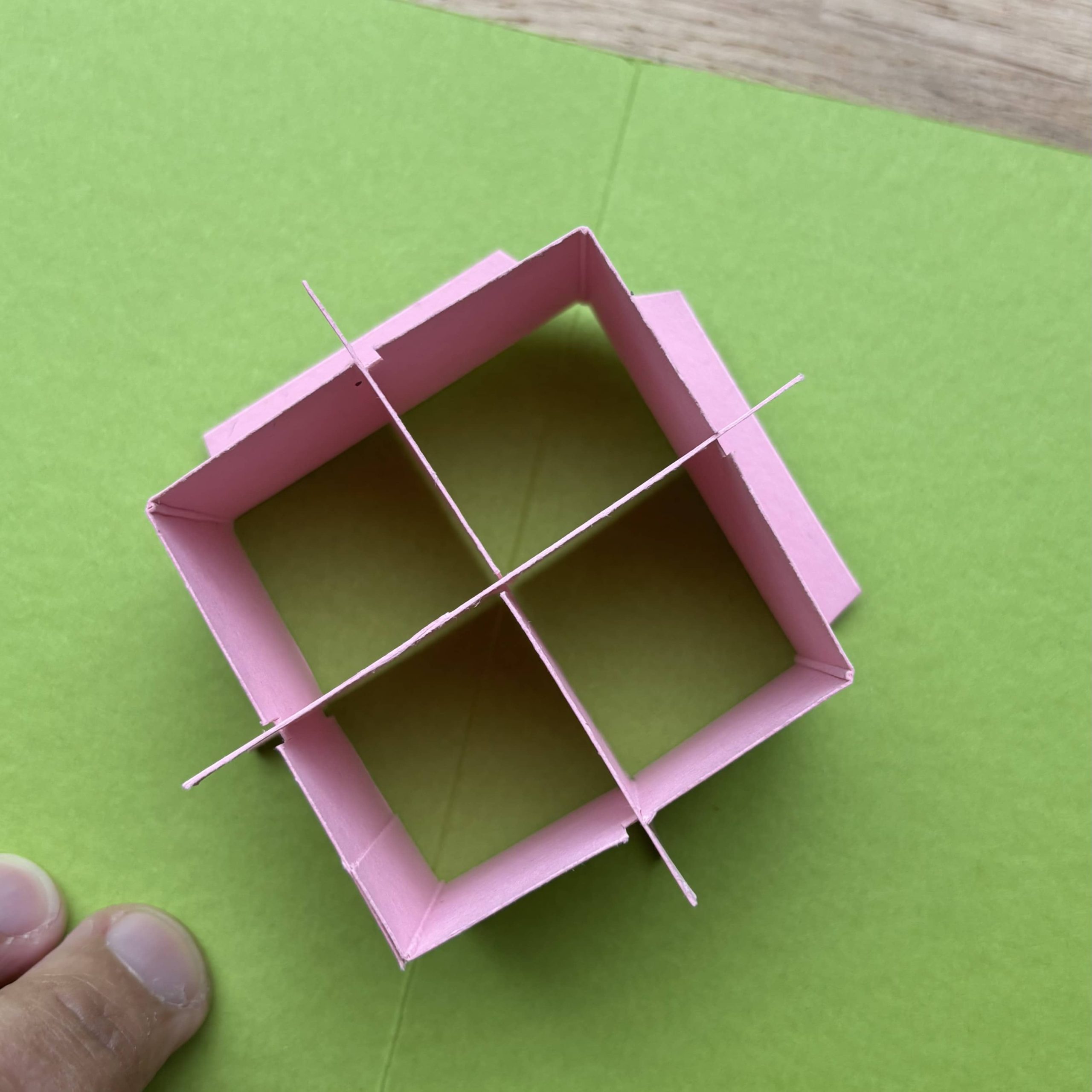 schéma positionnement grille popup dans carte - étape 1