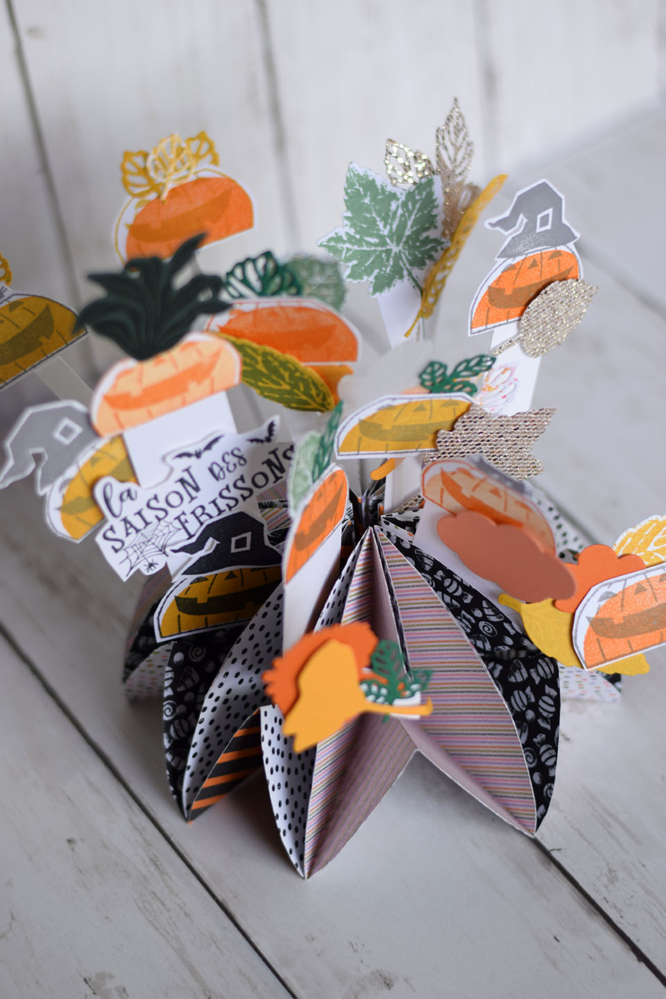 Création scrapbooking Halloween : déco de maison