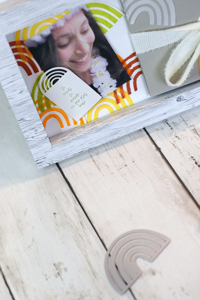 cadre papier arc en ciel 6