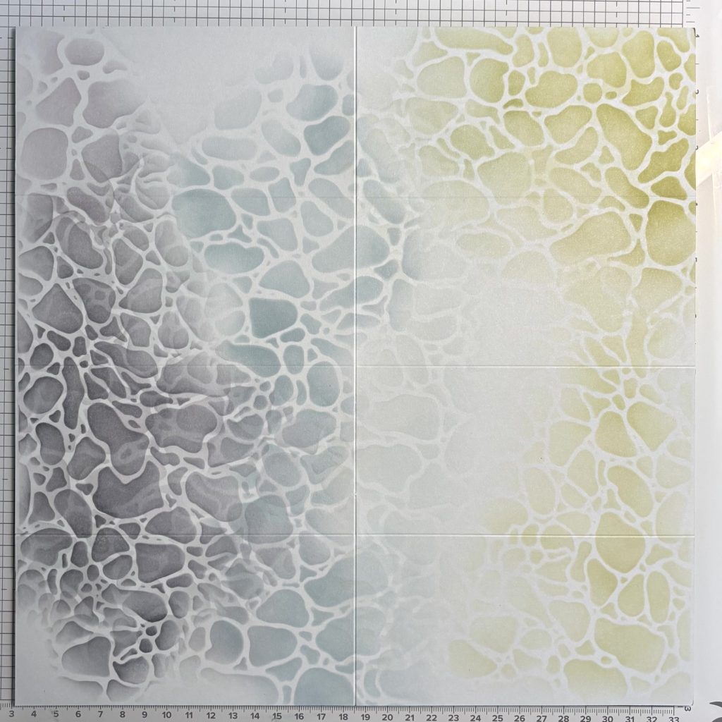 Brosse estompe Stampin'Up appliquée sur pochoir scrapbooking encre tamponnée effet dégradé