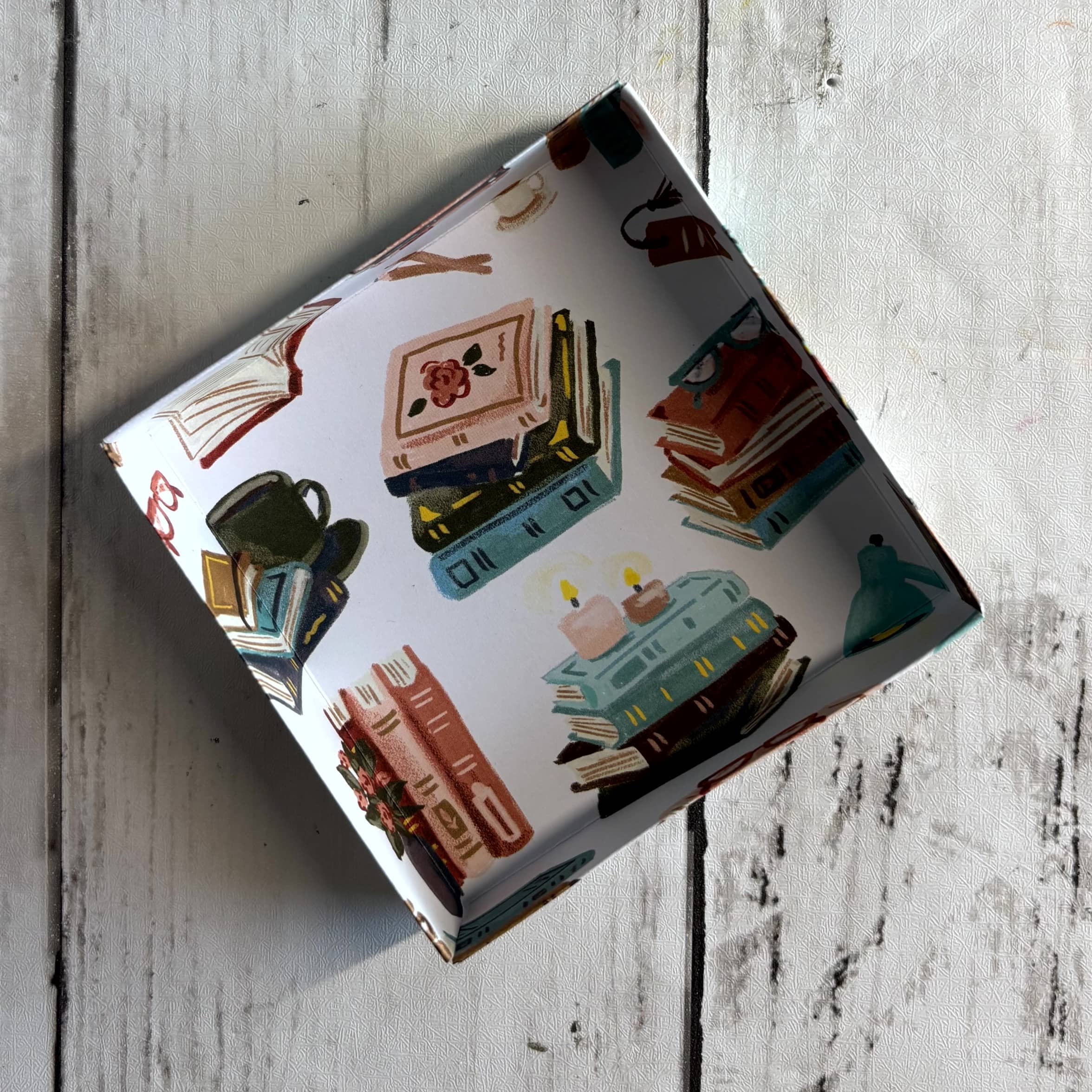 couvercle boite papier rebord fin accordeon scrapbooking