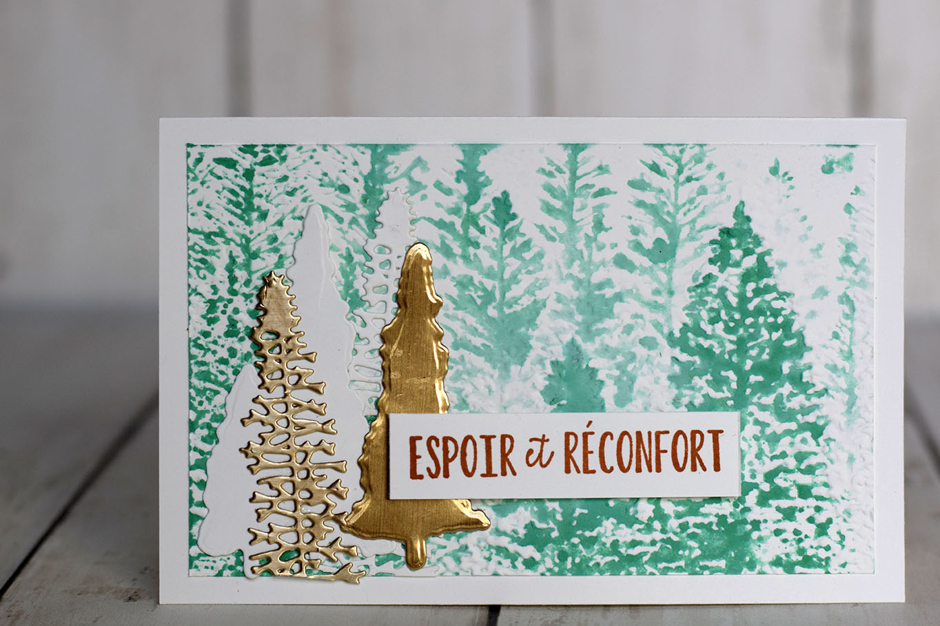 carte tampon de fond sapins verts tamponnage partiel Noël