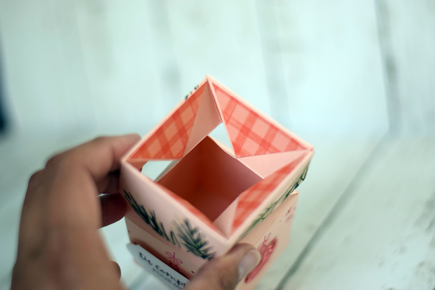 Boîte avec couvercle impossible, technique de pliage DIY
