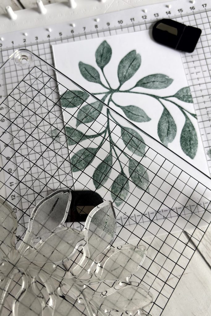 résultat tamponnage branchage de feuilles avec positionneur d'images Stampin'Up