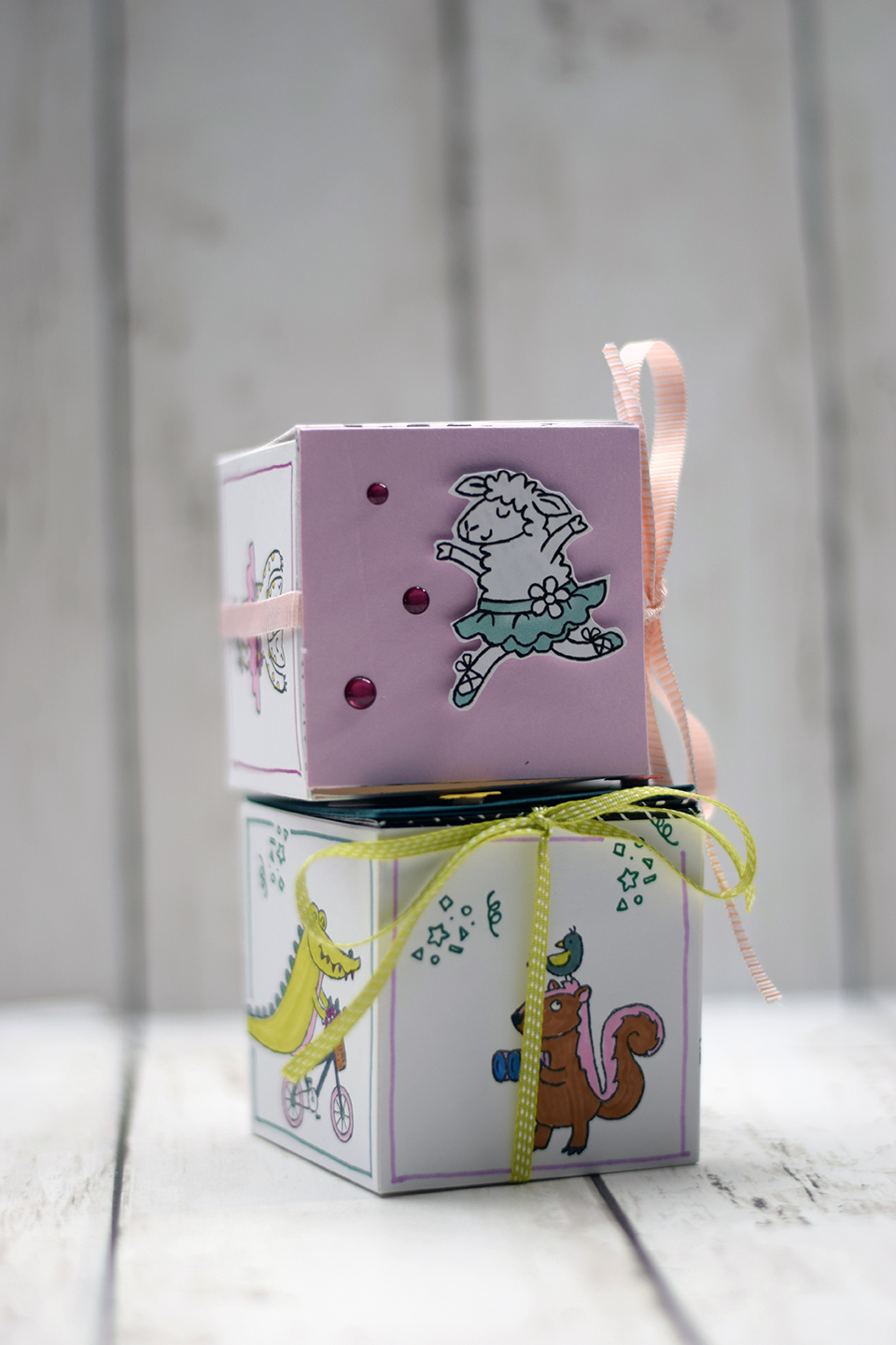boîte pliage popup carrée en papier DIY
