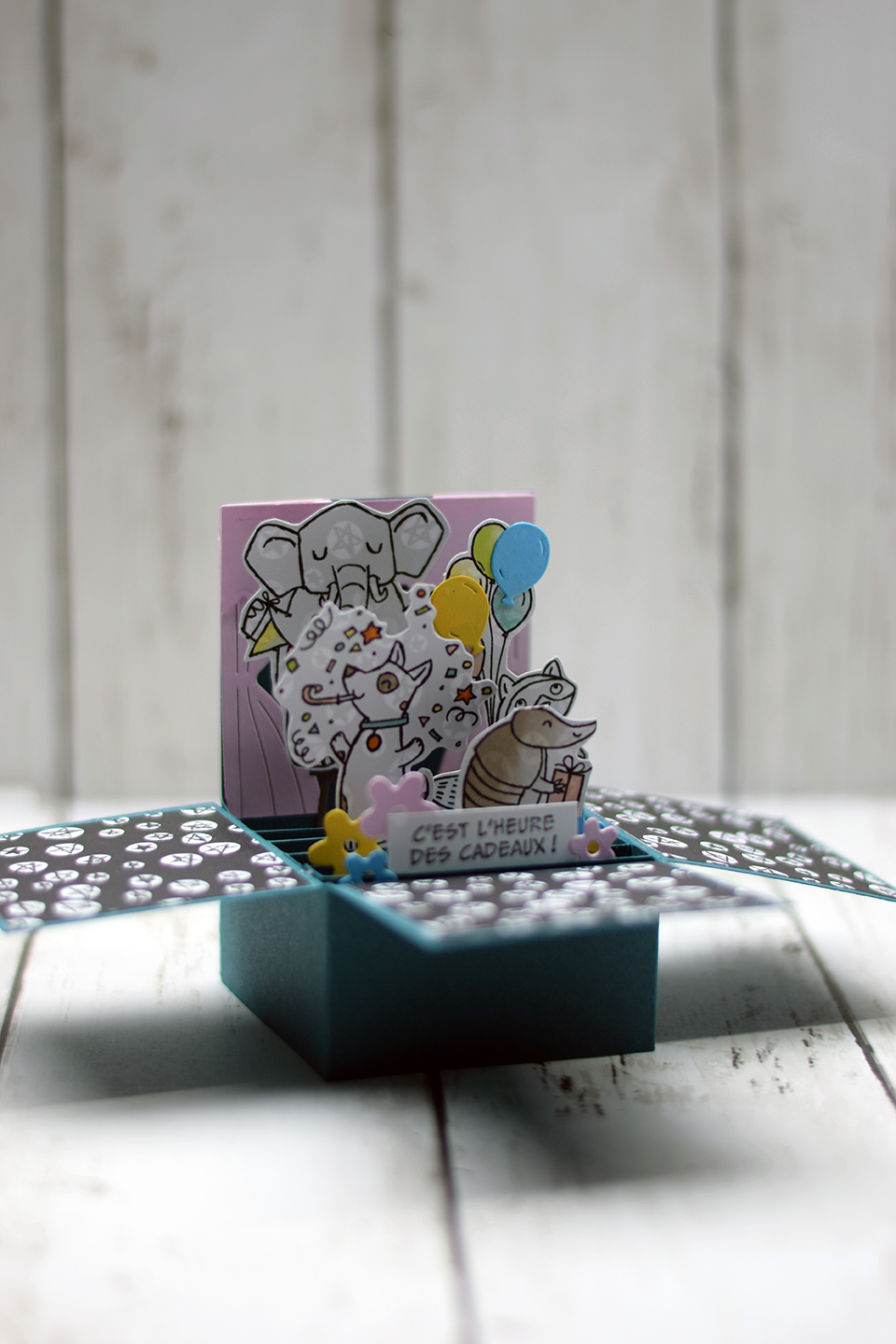 carte-popup-les-animaux-font-la-fête-4