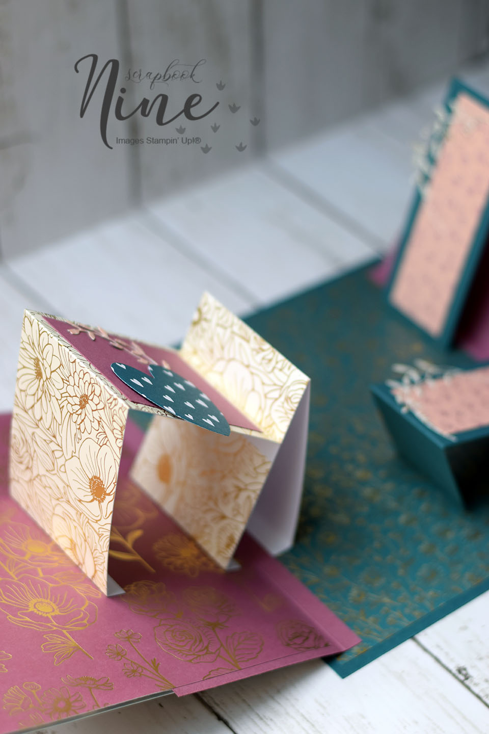 album-pyramide-avec-des-popups-11