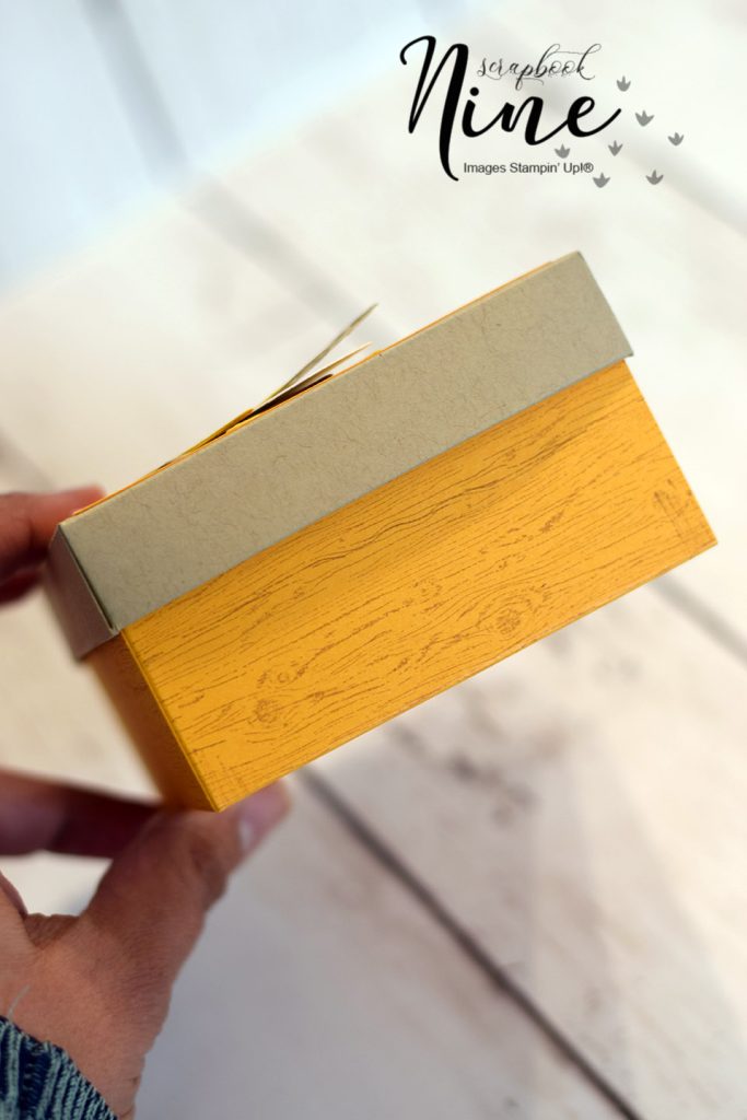 boite origami avec des magnolias jaune 7