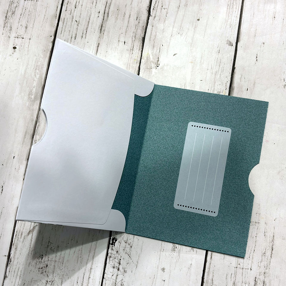 Étape 4 album enveloppe - imbrication des enveloppes pour former le livret