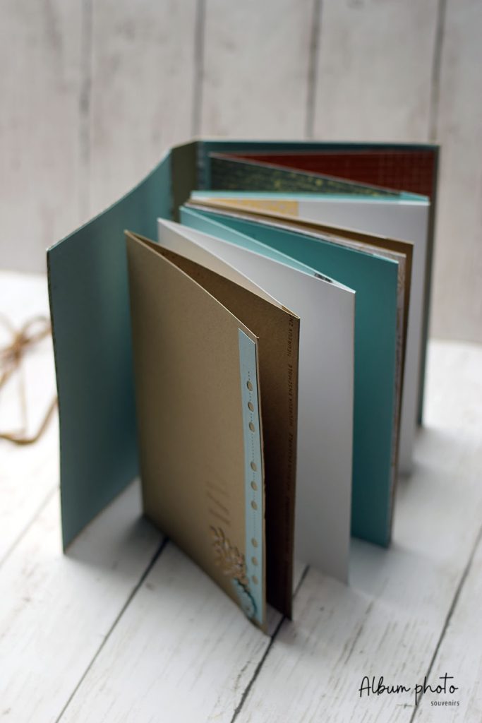 Carnet de voyage fait main à reliure accordéon