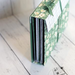 grand-album-folio-cartonnee-avec-des-pochettes-2