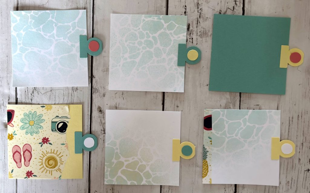 Tags carrés colorés avec onglets pour le mini-album trip ensemble