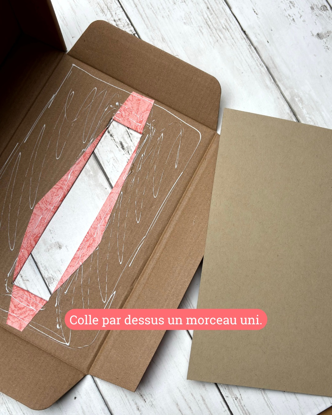 Étape 3 — assemblage des boîtes customisées pour former l'urne