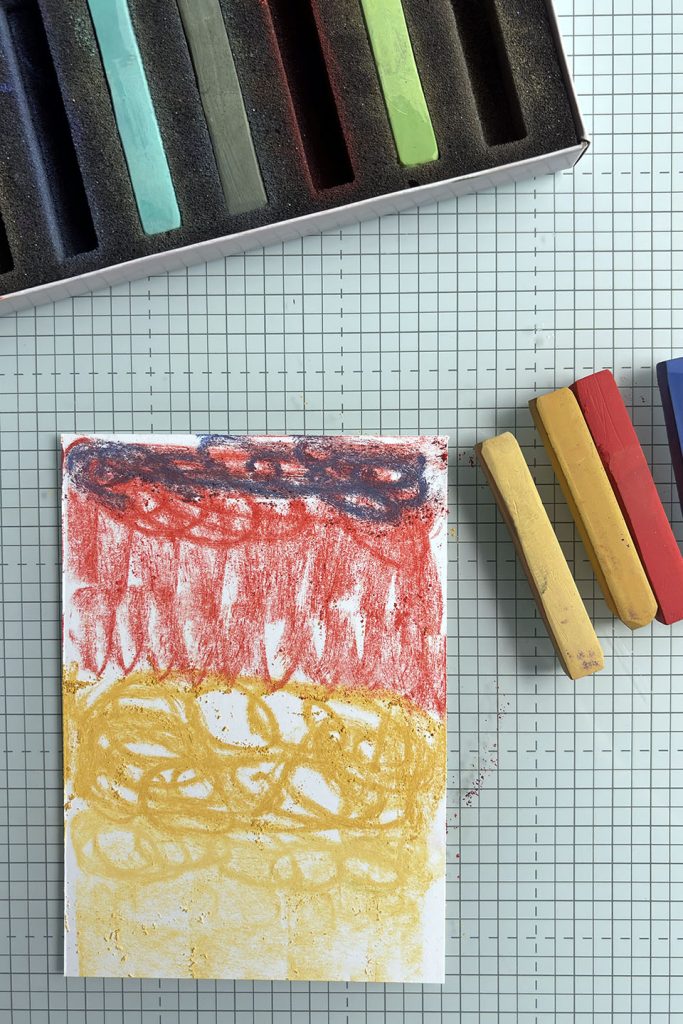 Matériel pastels secs Stampin'Up! et pinceau humide pour technique dégradé sans frotter
