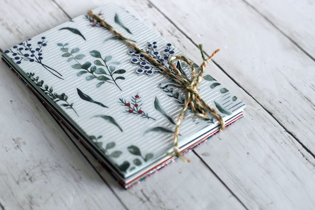Album accordéon fait main avec pochette hiver, atelier scrapbooking