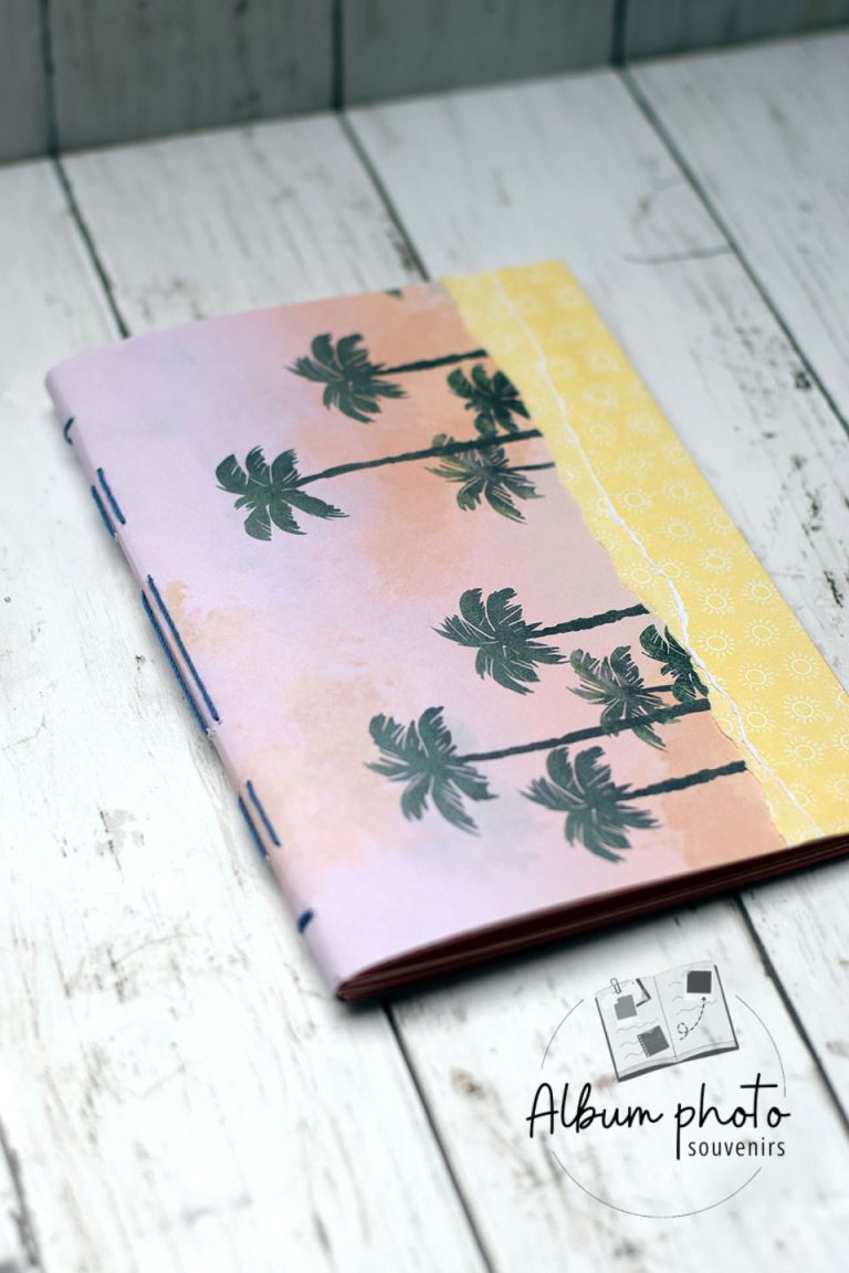 Carnet relié main long stitch motif palmiers rose et lilas