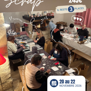 Participantes au week-end scrap 2026 autour d'une grande table créative à La Bergerie, Brie