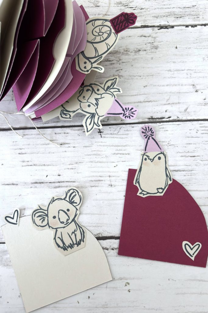 Mini-album cercle rose déplié à plat
